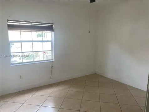18330 NW 68th Avenue Hialeah FL 33015