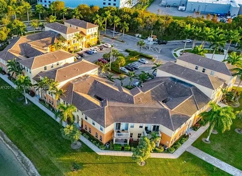 10012 NW 7th Street Miami FL 33172