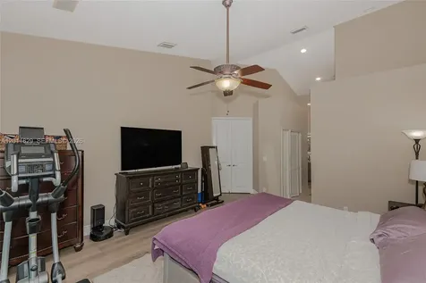 18253 NW 15th Lane Pembroke Pines FL 33029