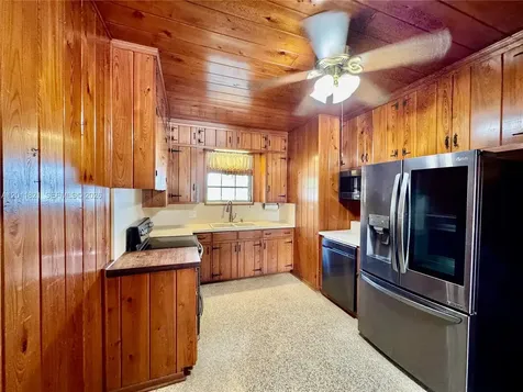 434 NW 20th Street Homestead FL 33030