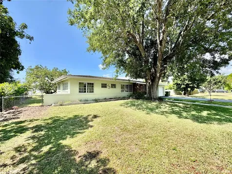 434 NW 20th Street Homestead FL 33030