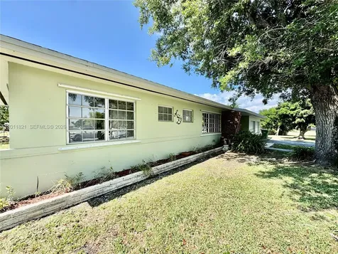 434 NW 20th Street Homestead FL 33030