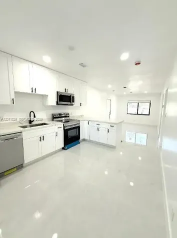 Hallandale Beach FL 33009