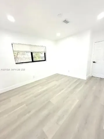 Hallandale Beach FL 33009