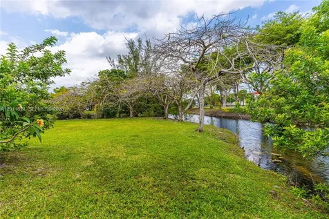 3761 Alcantara Avenue Doral FL 33178