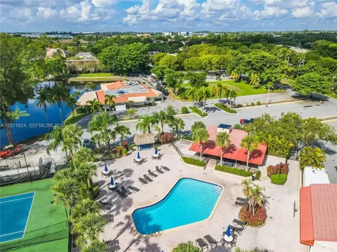 3761 Alcantara Avenue Doral FL 33178