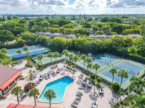 3761 Alcantara Avenue Doral FL 33178