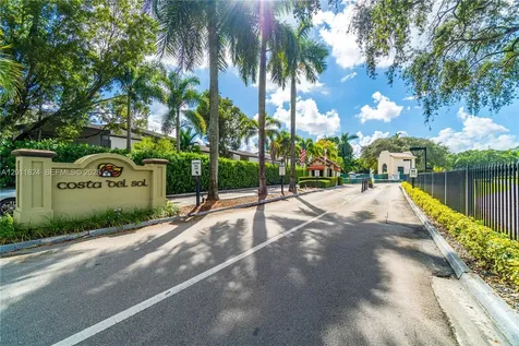 3761 Alcantara Avenue Doral FL 33178