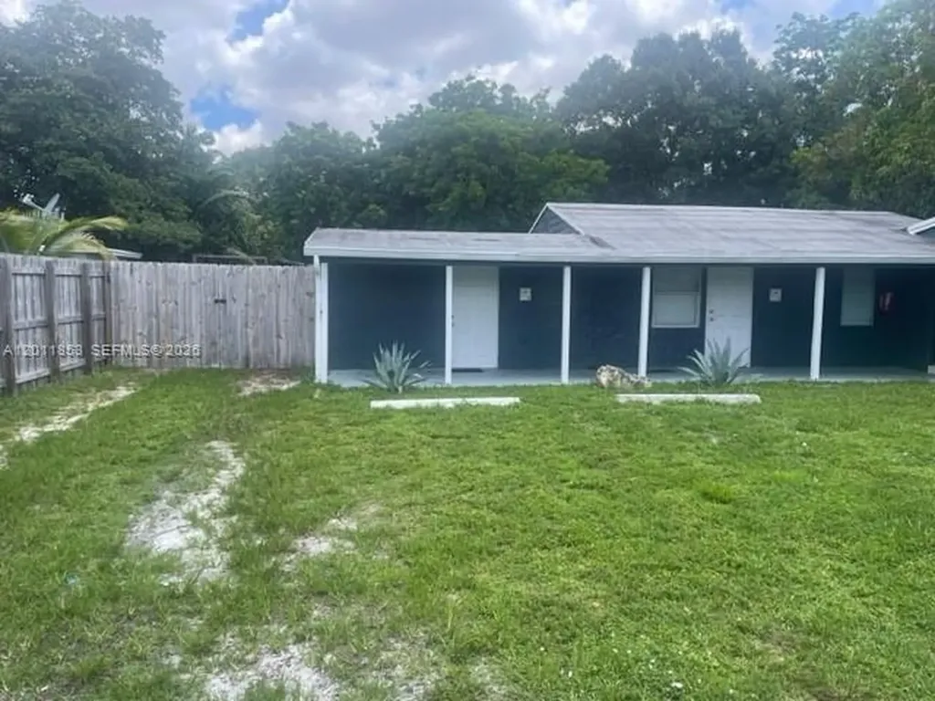1041 NE 35th Street Oakland Park FL 33334