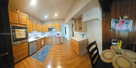 831 Wren Avenue Miami Springs FL 33166