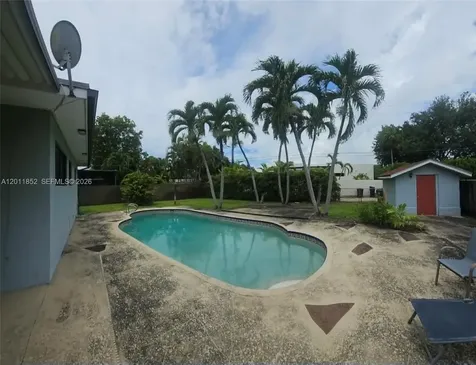 831 Wren Avenue Miami Springs FL 33166