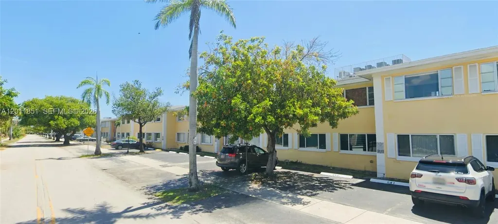 5840 NE 22nd Way Fort Lauderdale FL 33308