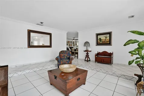 3024 SW 98th Court Miami FL 33165