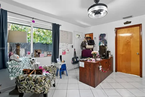 3024 SW 98th Court Miami FL 33165