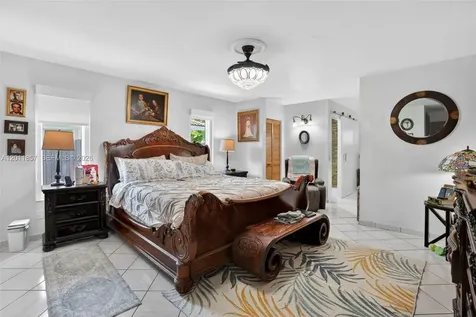 3024 SW 98th Court Miami FL 33165