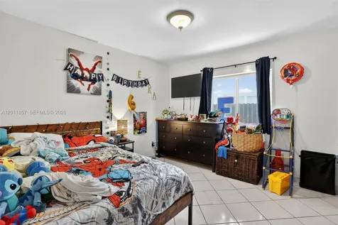 3024 SW 98th Court Miami FL 33165