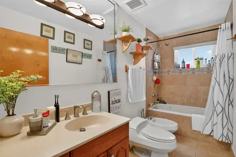 3024 SW 98th Court Miami FL 33165