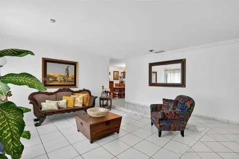 3024 SW 98th Court Miami FL 33165