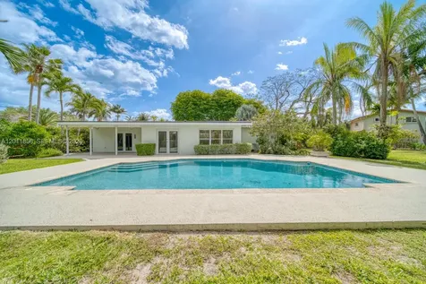 15730 SW 87th Court Palmetto Bay FL 33157