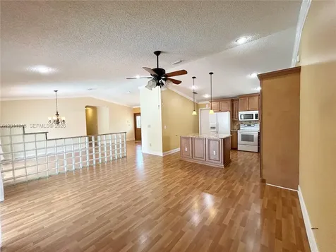 13931 SW 156th Terrace Miami FL 33177