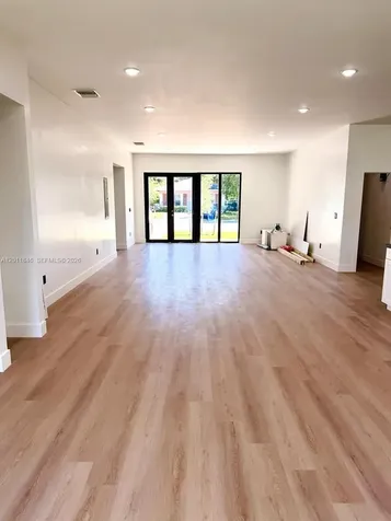 3371 NW 51st Street Miami FL 33142