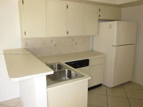 8853 SW 112 Place Miami FL 33176
