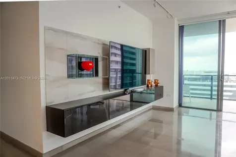 88 SW 7 Miami FL 33130