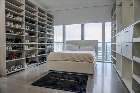 88 SW 7 Miami FL 33130