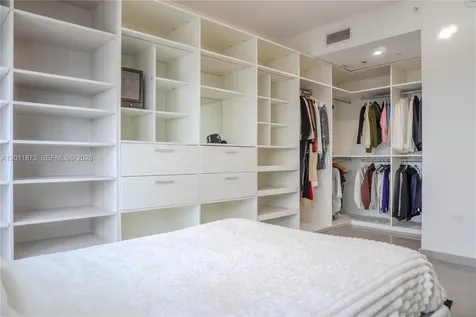88 SW 7 Miami FL 33130