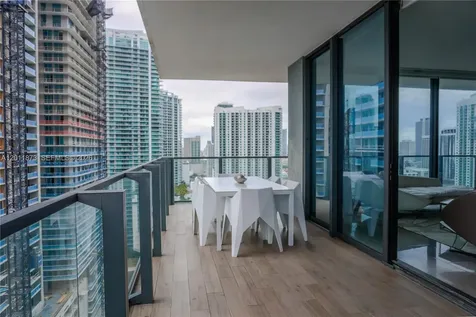 88 SW 7 Miami FL 33130