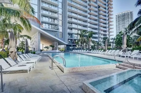 88 SW 7 Miami FL 33130