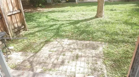 1528 SE 24th Court Homestead FL 33035