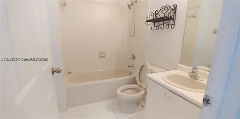 1528 SE 24th Court Homestead FL 33035