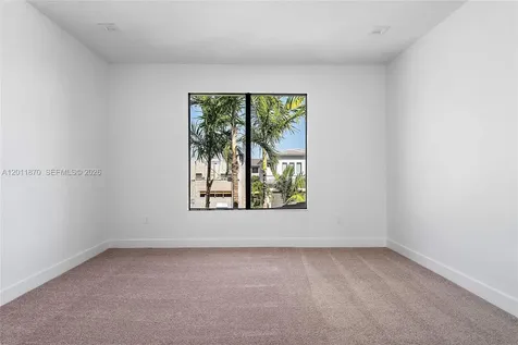 9362 Tulip Leaf Court Boca Raton FL 33434