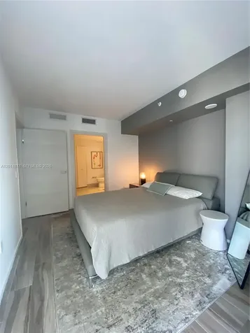 801 S Miami Avenue Miami FL 33130