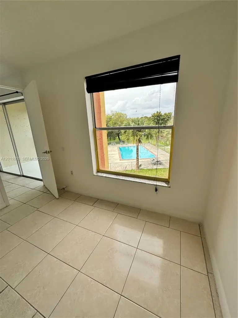 9405 W Flagler Street Miami FL 33174