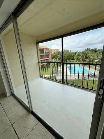 9405 W Flagler Street Miami FL 33174