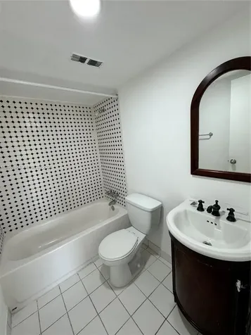 9405 W Flagler Street Miami FL 33174