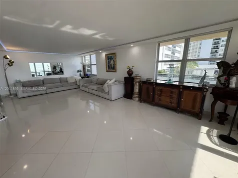 1912 S Ocean Drive Hallandale Beach FL 33009