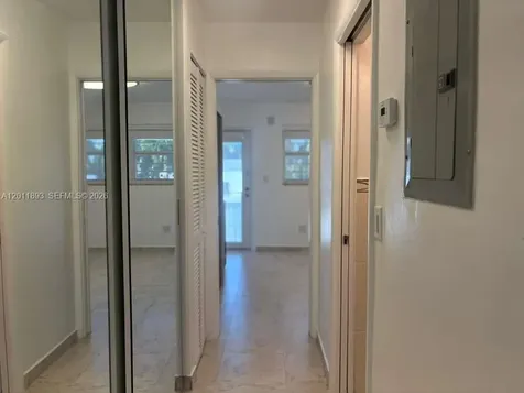 524 Washington Avenue Miami Beach FL 33139