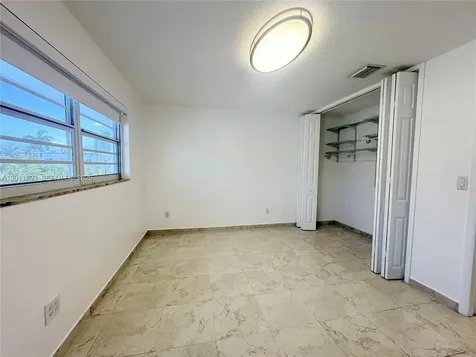 524 Washington Avenue Miami Beach FL 33139