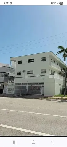 524 Washington Avenue Miami Beach FL 33139