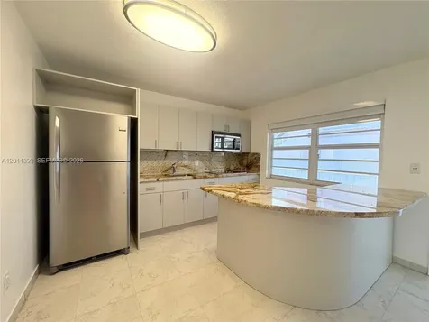 524 Washington Avenue Miami Beach FL 33139