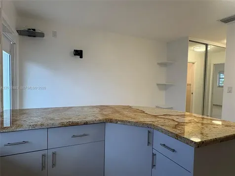 524 Washington Avenue Miami Beach FL 33139
