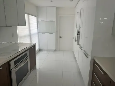 9871 NW 52nd Lane Doral FL 33178