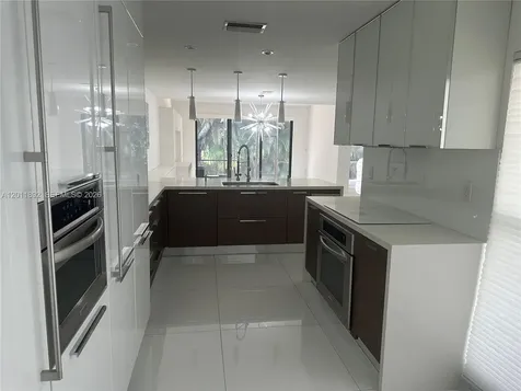 9871 NW 52nd Lane Doral FL 33178