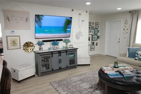1511 Alfred Drive Boynton Beach FL 33426