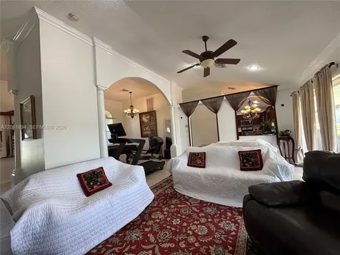 933 Sawgrass Street Clewiston FL 33440