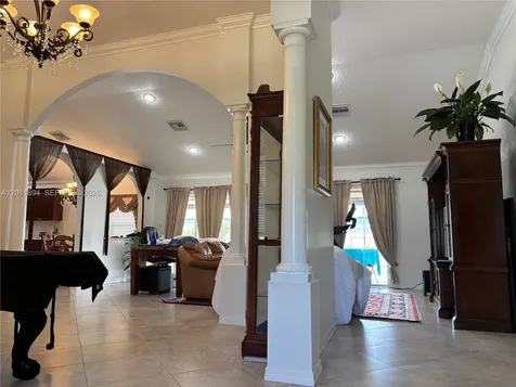 933 Sawgrass Street Clewiston FL 33440
