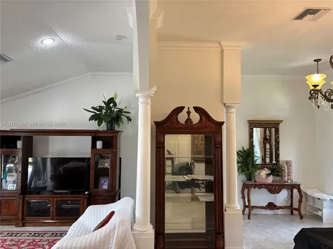 933 Sawgrass Street Clewiston FL 33440